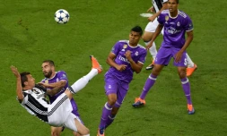 Mario Mandzukic égalise pour la Juventus contre le Real Madrid, d'un superbe retourné, le 3 juin 2017 à Cardiff