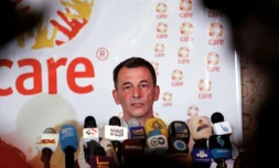 Le chef de l'ONG Care International Wolfgang Jamann lors d'une conférence de presse à Sanaa le 22 juillet 2017