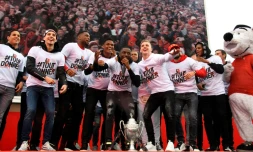 Les joueurs de Rennes fĂȘtĂ©s dans leur ville le 28 avril 2019 aprĂšs leur victoire en finale de la Coupe de France la veille