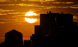 Un lever de soleil à Pékin le 6 septembre 2024