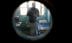 Un détenu dans sa cellule 4 août 2015 à Ville-sous-la-Ferte