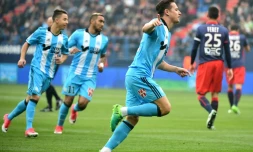 Florian Thauvin fête l'un de ses 3 buts inscrits pour l'OM à Caen, le 30 avril 2017 