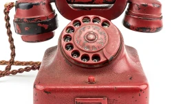 Photo non datée obtenue auprès d'Alexander Historical Auctions montrant un téléphone ayant appartenu à Hitler vendu aux enchères à Chesapeake (Maryland), le 19 février 2017