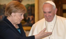 La chancelière allemande Angela Merkel lors d'une audience privée avec le pape François, le 6 mais 2016 au Vatican