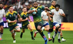 Le centre australiens Tevita Kuridrani s'échappe pour aller inscrire un essai face aux Uruguayens lors du Mondial, le 5 octobre 2019 à Oita