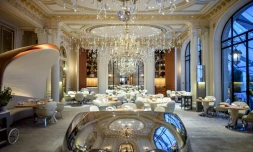 Le restaurant Plaza Athénée d'Alain Ducasse à Paris le 2 septembre 2014