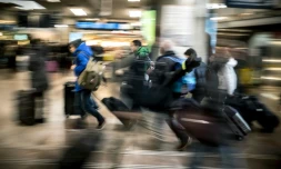 Des voyageurs le 8 février 2016 à la gare de Lyon-Part-Dieu à Lyon