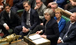 La Première ministre britannique Theresa May, sur une photographie transmise par le Parlement, lors du vote sur l'accord avec l'Union européenne le 15 janvier 2019.