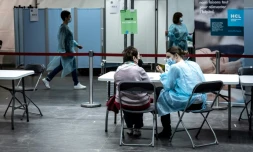 Dans un centre de vaccination Ă Lyon, le 29 mars 2021 en France