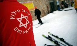 Un pisteur israélien de la station de ski du mont Hermon, dans le Golan occupé par l'Etat hébreu, le 21 janvier 2016