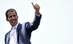 Juan Guaido devant ses partisans à Caracas, le 2 février 2019