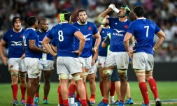 Les joueurs du XV de France à la mi-temps du test match contre l'Ecosse à l'Allianz Riviera de Nice, le 17 août 2019.