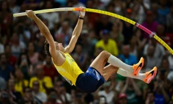 Le perchiste suédois Armand Duplantis lors des championnats du monde d'athlétisme, le 26 août 2023 à Budapest