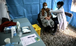 Un centre de vaccination Ă Noisy-le-Sec, le 7 mai 2021 prĂšs de Paris