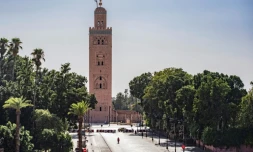 Joyau du patrimoine marocain, Marrakech affronte une crise sans précédent, privée de ses millions de visiteurs à cause d'une pandémie toujours vivace. 
La célèbre place Jamaa El Fna, symbole de la "ville ocre", déserte le 8 septembre 2020