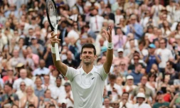Novak Djokovic vainqueur du Sud-Coréen Kwon Soon-woo pour son entrée en lice à Wimbledon, le 27 juin 2022 
