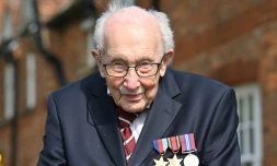 L'ancien combattant britannique Tom Moore, le 16 avril 2020 Ă Marston Moretaine, au nord de Londres