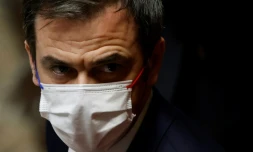Le ministre de la Santé Olivier Véran, le 2 mars 2021 à Paris