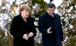 Angela Merkel et le Premier ministre turc Ahmet Davutoglu à Ankara le 8 février 2016 