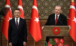 Le président turc Recep Tayyip Erdogan au côté du vice-président Fuat Oktay, à Ankara le 9 juillet 2018