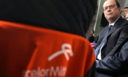 François Hollande avait rencontré des ouvriers d'ArcelorMittal lors de sa visite de l'usine le 24 novembre 2014