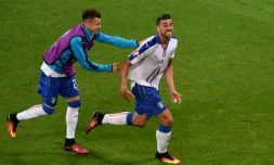 L'attaquant italien Graziano Pellè (d) fête son but contre la Belgique avec son coéquipier Stephan El Shaarawy, le 13 juin 2016 à Lyon
