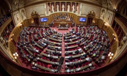 Le Sénat a entamé lundi l'examen du projet de loi prorogeant l'état d'urgence sanitaire