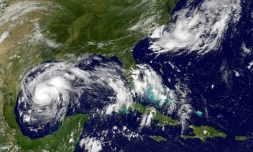 Image satellite de l'ouragan Harvey dans le Golfe du Mexique 
