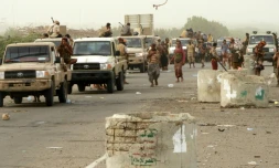 Les forces progouvernementales au Yémen arrivent dans le secteur d'Al-Durayhimi, à quelque neuf km au sud de l'aéroport de Hodeida, le 13 juin 2018 