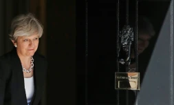 La Première ministre britannique Theresa May devant le 10 Downing Street, le 19 juin 2017 à Londres