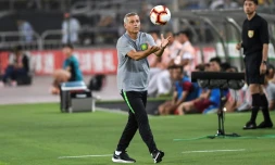 Bruno Genesio avec son nouveau club de Beijing Guoan en Super League chinoise (CSL) contre Hebei Fortune à Pékin, le 2 août 2019