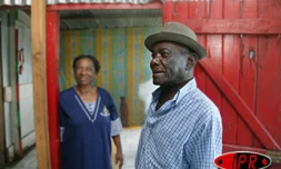 Gramoun Lélé l'une des plus  grands chantres du maloya est décédé ce dimanche 14 novembre 2004 (Photo Hervé Douris)