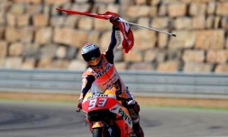 L'Espagnol Marc Marquez, Honda, remporte le GP d'Aragon de MotoGP sur le circuit d'Alcaniz le 25 septembre 2016