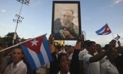 Des dizaines de milliers de Cubains ont rendu un ultime hommage à Fidel Castro, le 3 décembre 2016 à Santiago de Cuba