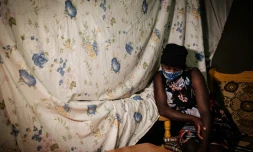 Linnet, jeune fille pauvre de 16 ans tombée enceinte pendant l'épidémie de coronavirus, à Nairobi le 15 juillet 2020