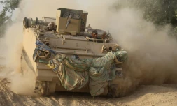 Un char des forces irakiennes le 1er juin 2016 dans la région d'Albu Huwa près de Fallouja