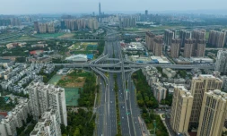 Chengdu, l'une des plus grandes villes de Chine, a annoncé jeudi la prolongation du confinement anti-Covid
