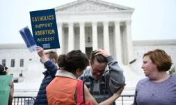 Des manifestants devant la Cour suprême, à Washington, le 3 mai 2022