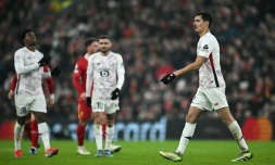 Le défenseur de Lille Aïssa Mandi, exclu lors du match contre Liverpool, en Ligue des champions, le 21 janvier 2025 à Anfield