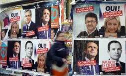 Affiches électorales des candidats à l'élection présidentielle le 9 avril 2017 à Paris