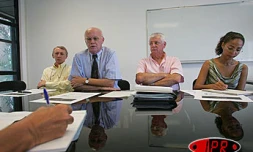 Mardi 7 septembre 2004 - 

Lors de la présentation du débat public