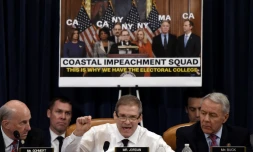 Un membre républicain de la commission judiciaire, Jim Jordan, participe au débat, le 11 décembre 2019, sur l'acte d'accusation de Donald Trump, dans le cadre de la procédure de destitution qui vise le président américain