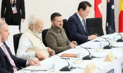 Le Premier ministre indien Narendra Modi (G), le président ukrainien Volodymyr Zelensky (C) et le président sud-coréen Yoon Suk Yeol (D) lors du sommet du G7 à Hiroshima le 21 mai 2023