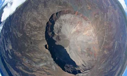 Le volcan s'agite
