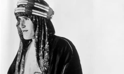 Portrait non daté de Sir Thomas Edward Lawrence, connu sous le nom de Lawrence d'Arabie, en costume traditionnel arabe