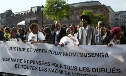 Famille et proche de Naomi Musengaparticipe à une marche silencieuse, le 16 mai 2018 à Strasbourg
