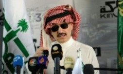 Le prince saoudien Al-Walid ben Talal, lors d'une conférence de presse, le 11 mai 2017 à Jeddah