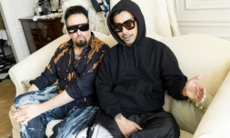 Le duo de stylistes Vin + Omi, le 13 septembre 2019 Ă Londres