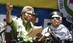 Ivan Marquez (g) et Jesus Santrich apparaissant dans une vidéo tournée dans la jungle du sud-est de la Colombie diffusée le 29 août 2019
