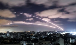 Des roquettes sont tirées depuis la bande de Gaza vers Israël, le 18 mai 2021